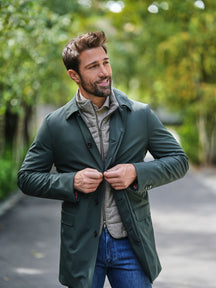 Consiglieri Lyon: dark green jacket with a shirt collar and quilted sleeves