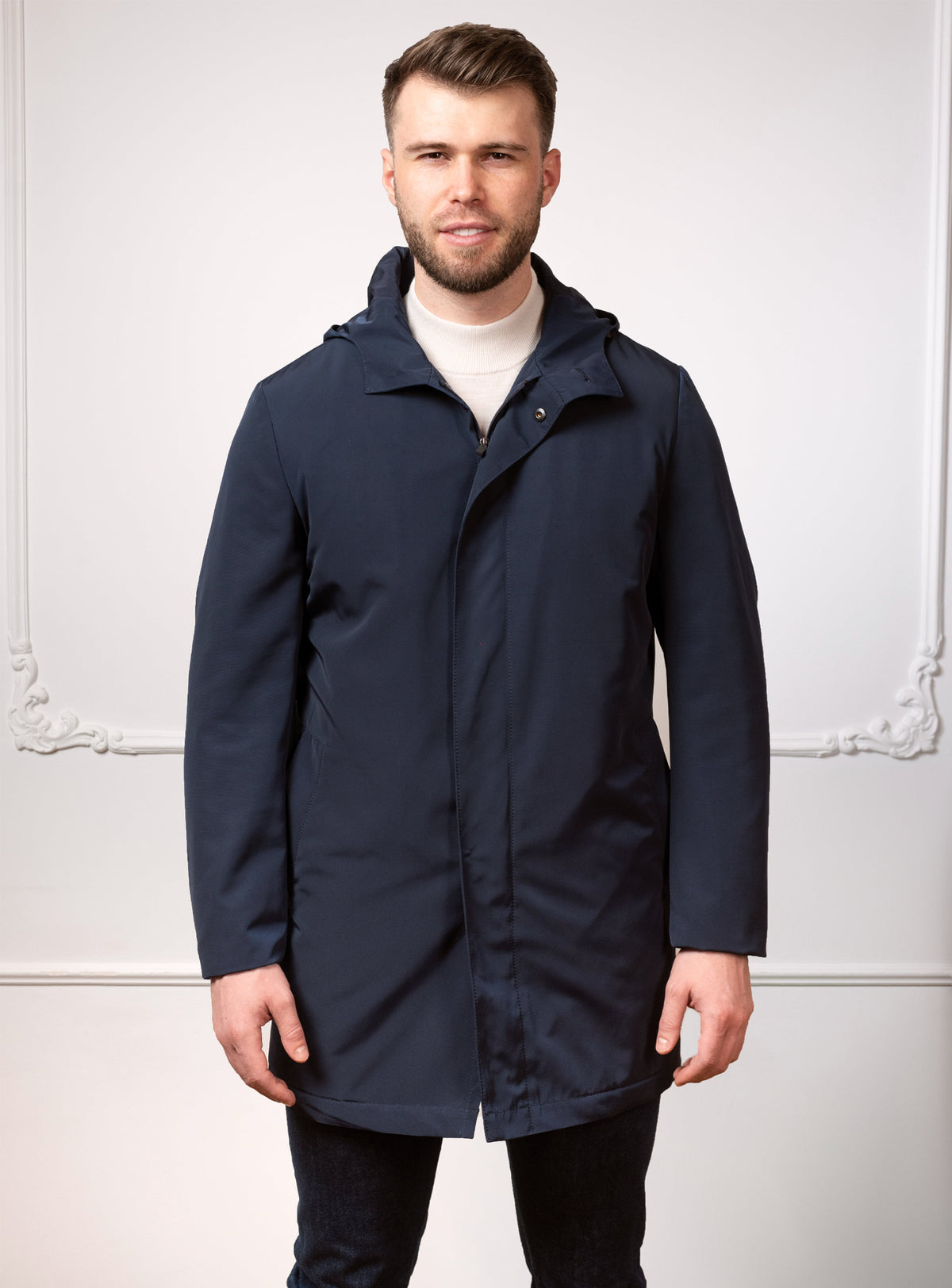 Consiglieri Genoa: navy hooded jacket with discreet pockets